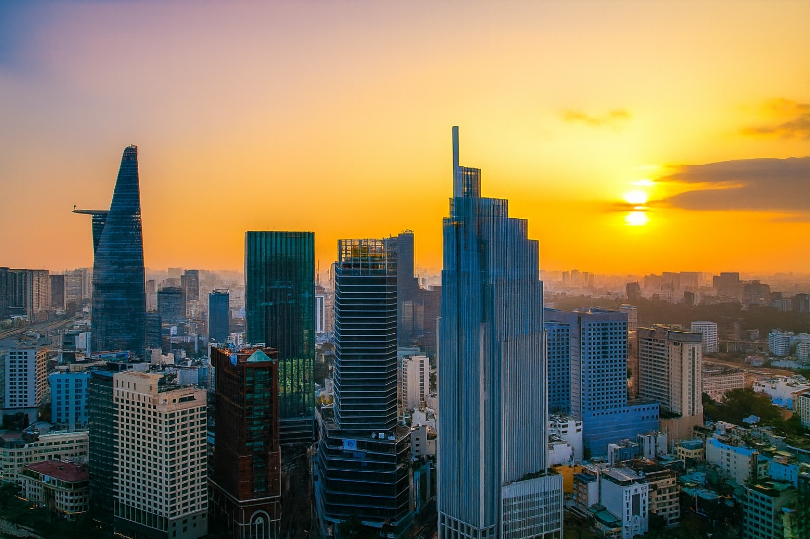 August Recap - Vietnam’s Boom, Tariff Uncertainty, and Yield Curve Pressures