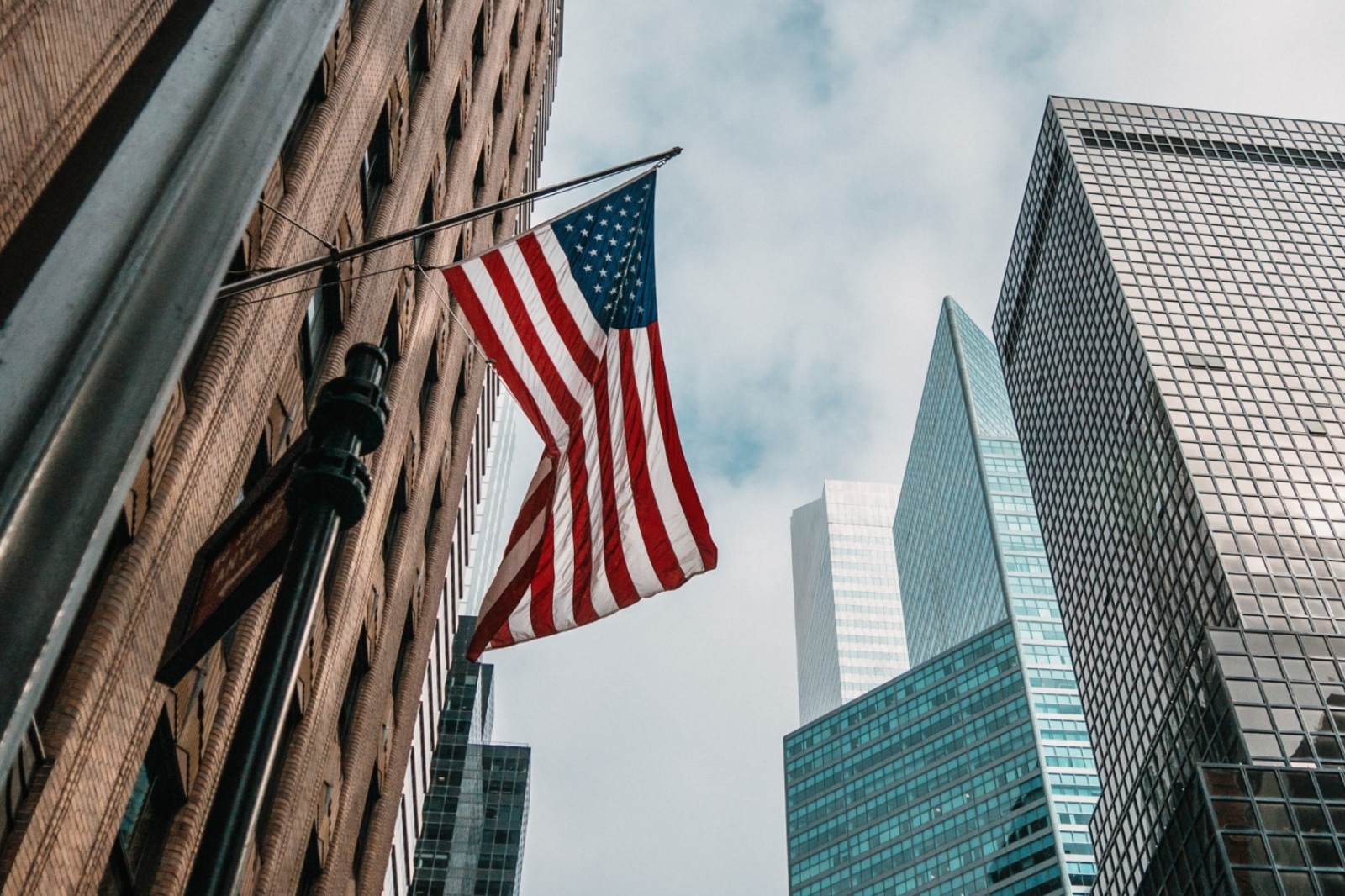 Neutral or Not The Fed’s Debate Over Growth, Jobs, and Inflation